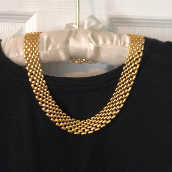 Jewelry - Gold chocker necklace♥️